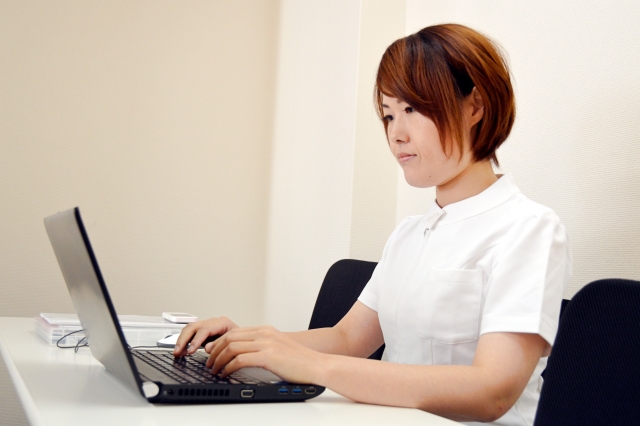 病院の医師事務作業補助◎診断書作成や電話対応等！未経験OK！守口駅