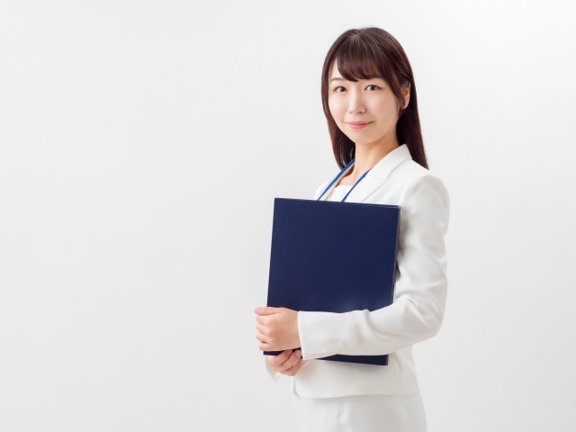 病院での人事総務業務/男性活躍中/完全週休2日制/交通費全額支給/越谷レイクタウン駅