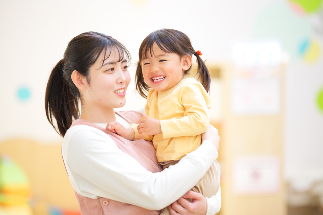 認可保育園での保育業務/交通費全額支給/福利厚生充実/新石川