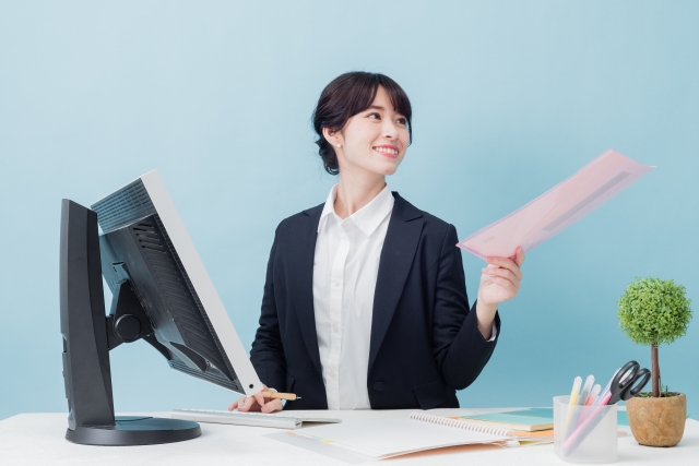 訪問看護での介護事務/月給24万円以上/交通費全額支給/週休2日制/等々力駅