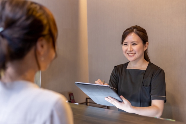 皮ふ科クリニックでの受付業務○未経験OK！扶養内勤務OK！